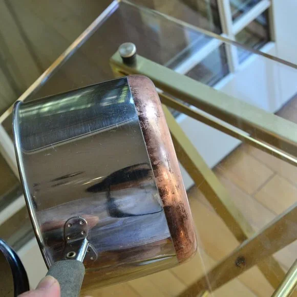 REVERE WARE 2 Qt Copper Bottom Pot With Lid - Picture 6 of 10